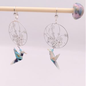 Boucles d'oreilles Origami - Colombe sur jardin fleuri 花 Hana