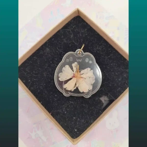 pendentif fait main en résine et fleur motif grenouille mignonne