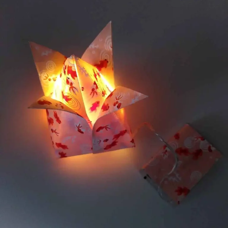 photo d'une veilleuse fleur en origami