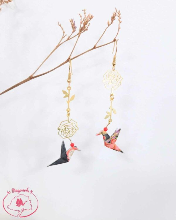 boucles d'oreilles en origami japonaises colombes sur des roses 3