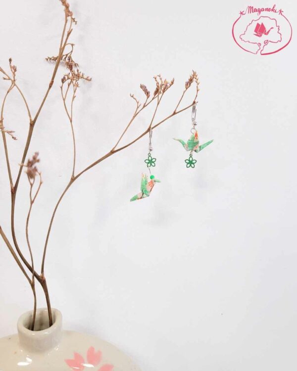 boucles d'oreilles en origami japonaises grue et colombe sur sakura de printemps 2