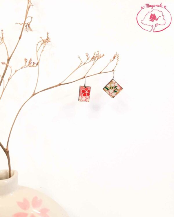 boucles d'oreilles en bois et washi géométrique sakura 3