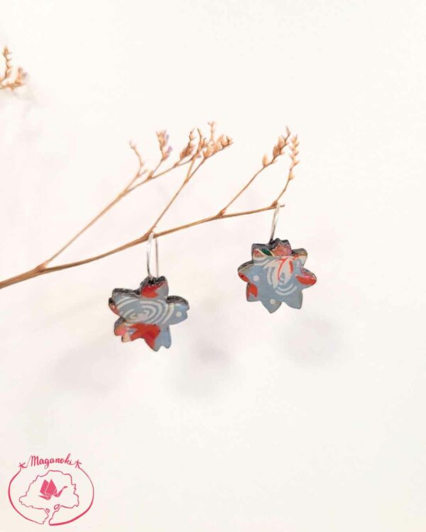 boucles d'oreilles en bois et washi sakura carpe 1