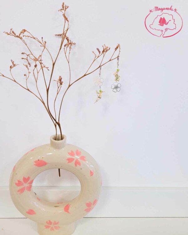 boucles d'oreilles en origami japonaises lapin et colombes fleur de cerisier
