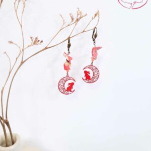 boucles d'oreilles en origami japonaises lapins rouges sur la lune 2
