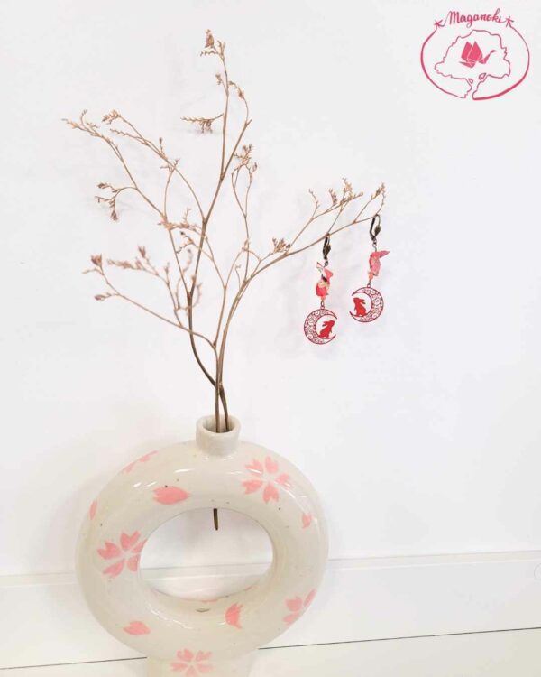 boucles d'oreilles en origami japonaises lapins rouges sur la lune