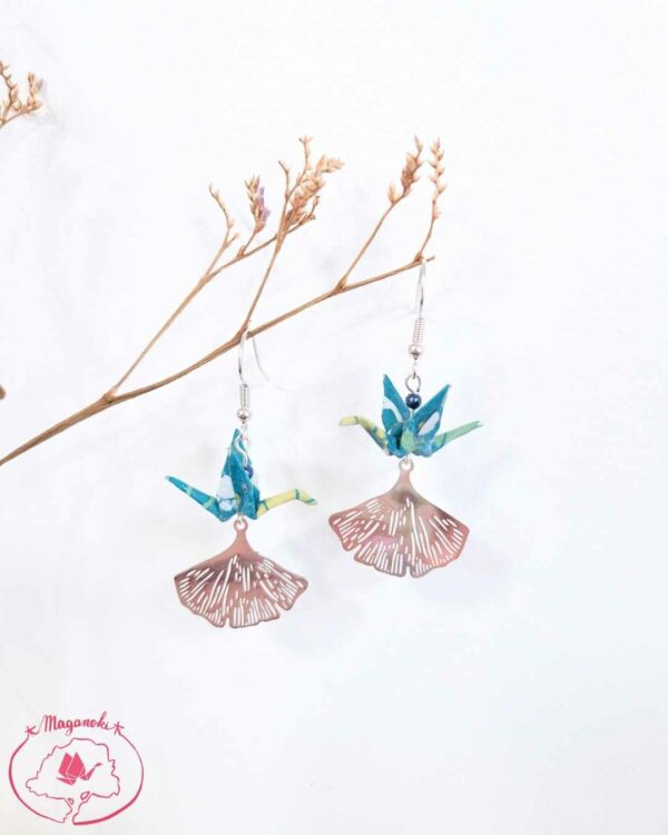 boucles d'oreilles en origami japonaises grues sur des feuilles de ginkgo argentées 3