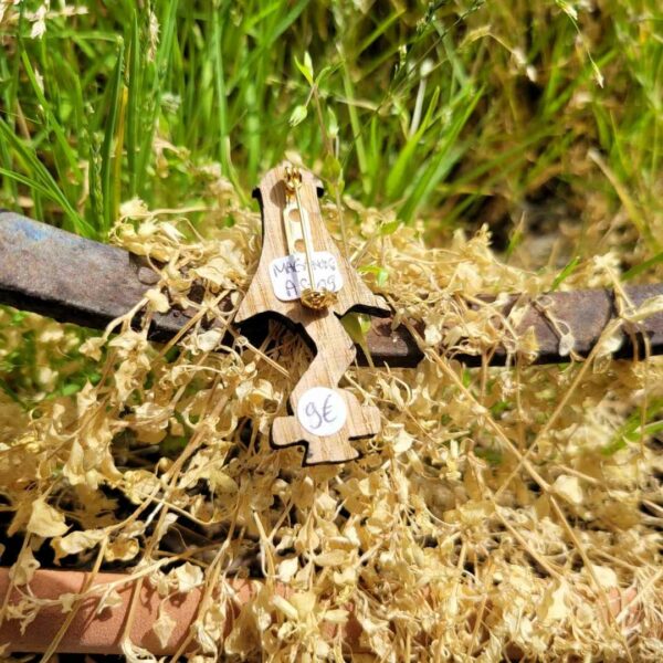 broche en bois - kasaobake dos