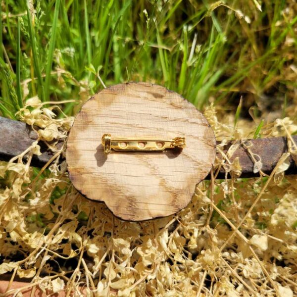 broche en bois - toad dos
