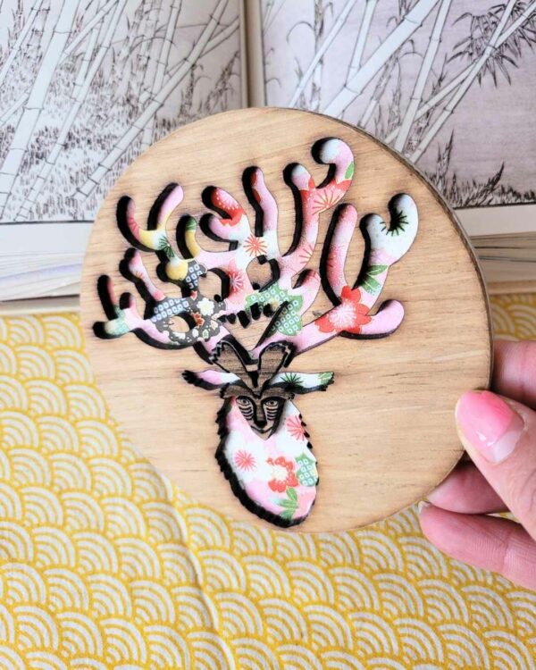 cadres bois et washi - dieu-cerf - sakura rose 2