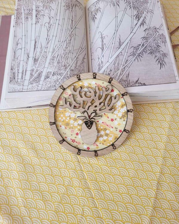 cadres bois et washi - dieu-cerf - sakura jaune
