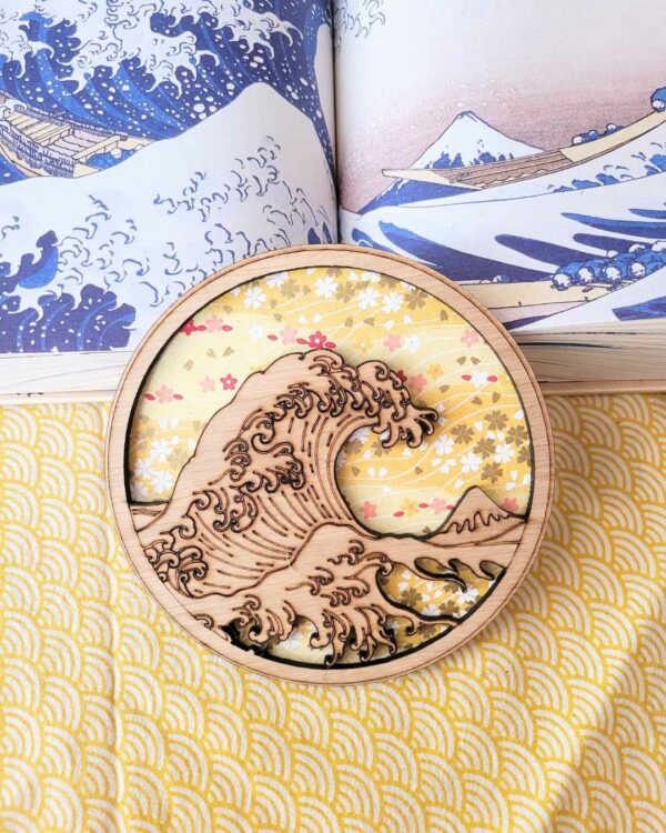 cadres en bois vague d'Hokusaï - la grande vague de Kanazawa - Sakura jaune