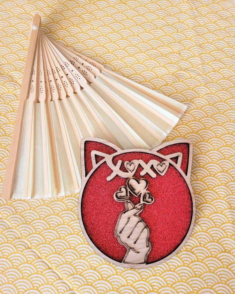 cadre en bois XOXO - paillettes rouges
