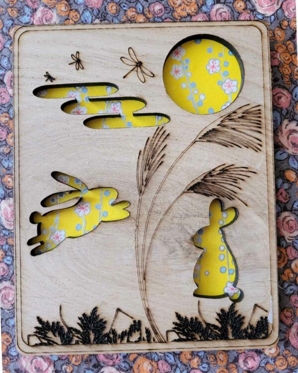 cadres en bois lapins sous la lune - sakura jaune