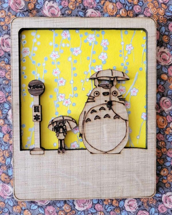 cadre en bois totoro sakura jaune